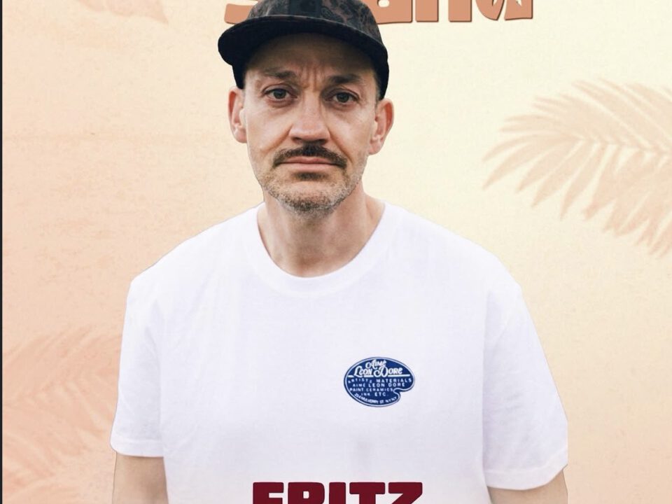DJ NUS aus Köln/Bonn bei Barfuss am Strand mit Headlines Fritz Kalkbrenner am Bikini Beach Bonn am Freitag, 05.06.2026. NUS spielt ein Melodic Techno, House, Afro, Organic und Progressive House Set.