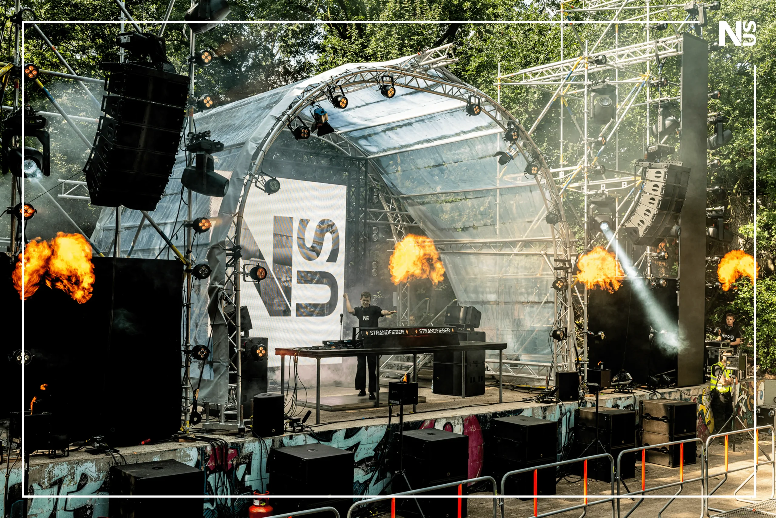 DJ-NUS-Melodic-Techno-Music-House-EDM-Elektro-Tech-Club-Festival-Rave-Bonn-Koeln-1-scaled